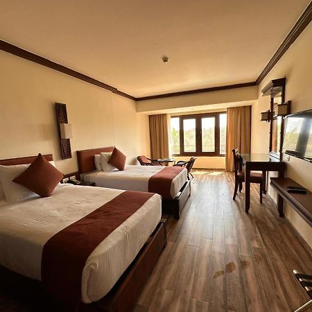Africana Hotel & Spa Qaryat Shakush Bagian luar foto
