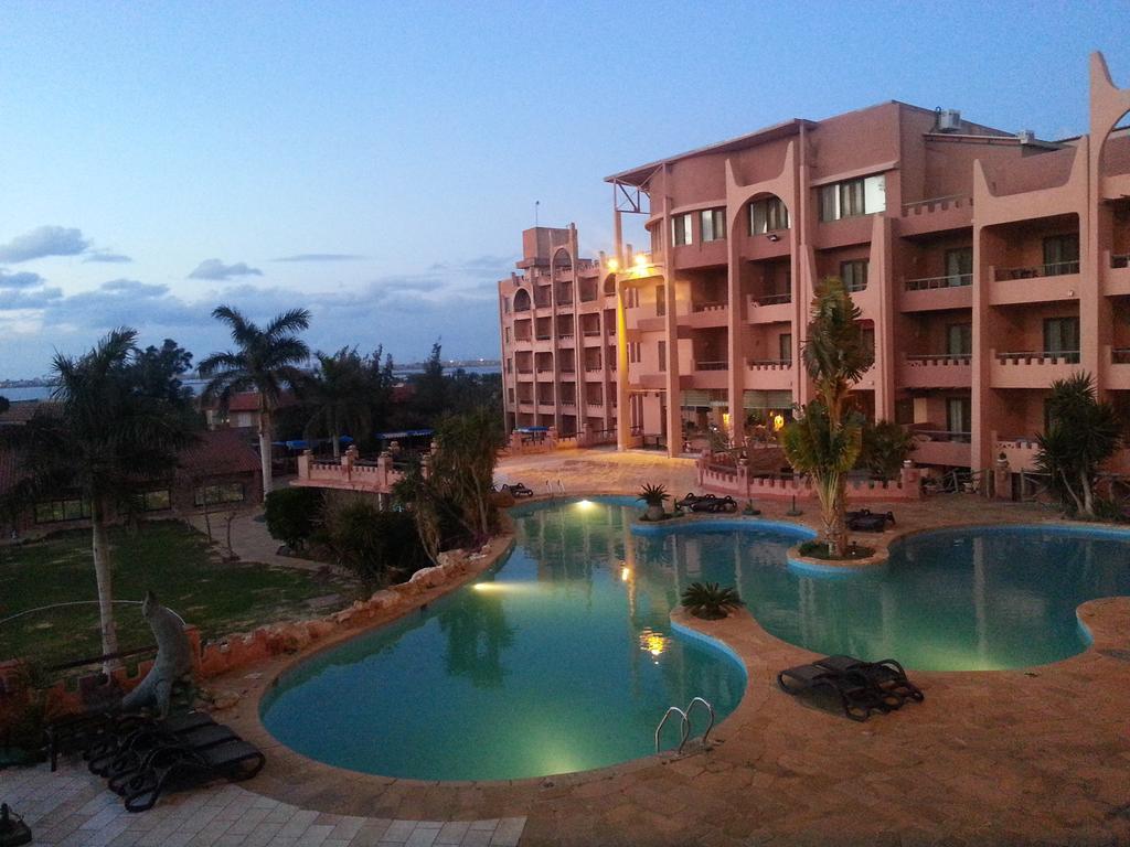 Africana Hotel & Spa Qaryat Shakush Bagian luar foto