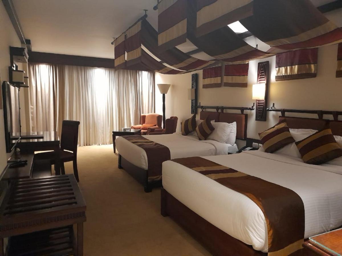Africana Hotel & Spa Qaryat Shakush Bagian luar foto