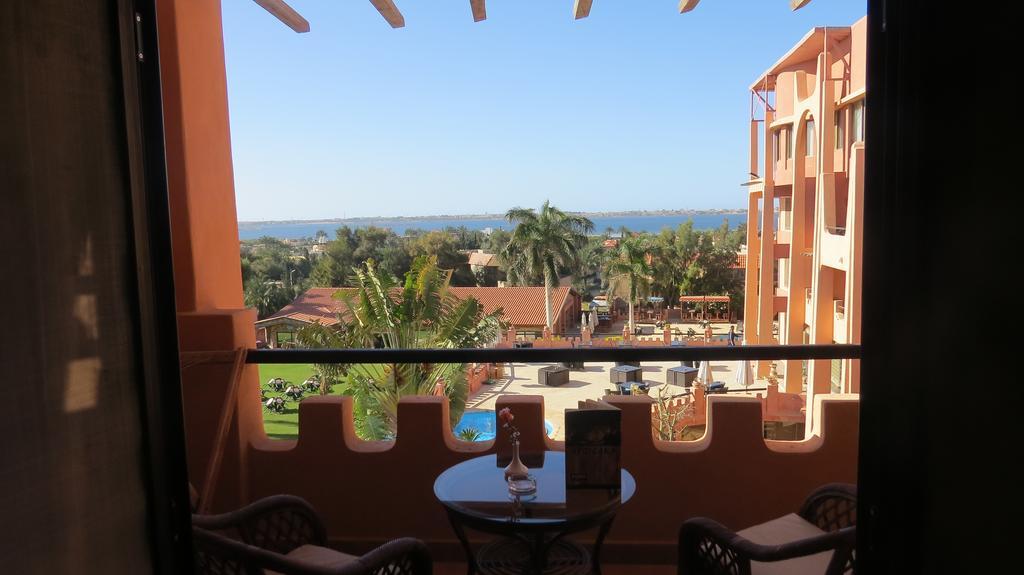 Africana Hotel & Spa Qaryat Shakush Bagian luar foto