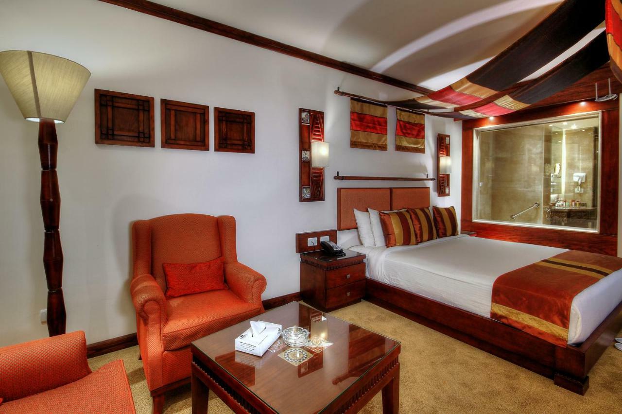 Africana Hotel & Spa Qaryat Shakush Bagian luar foto