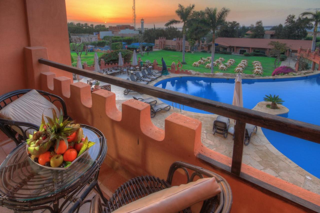 Africana Hotel & Spa Qaryat Shakush Bagian luar foto