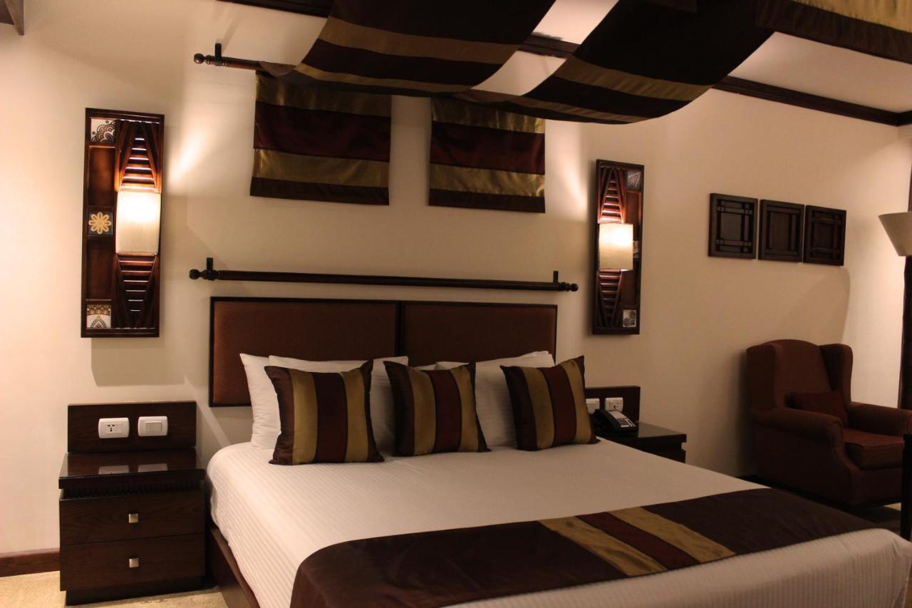 Africana Hotel & Spa Qaryat Shakush Bagian luar foto